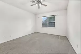 2010 Rycroft Dr, Spring, TX 77386 - Photo 10