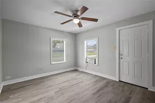 331 9th St N, Texas City, TX 77590 - Photo 10