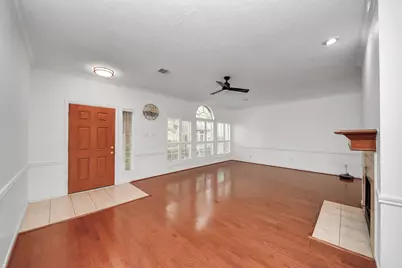 2204 Gemini Street, Houston, TX 77058 - Photo 4