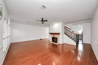 2204 Gemini Street, Houston, TX 77058 - Photo 2