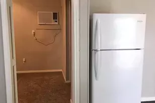 1020 1/2 N Main St, Baytown, TX 77520 - Photo 4