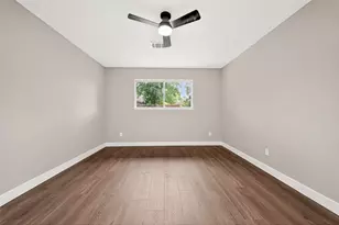 338 Coach Lamp Ln, Houston, TX 77060 - Photo 16