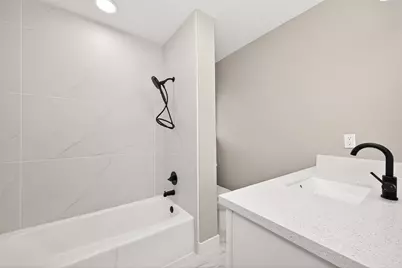 338 Coach Lamp Lane, Houston, TX 77060 - Photo 32