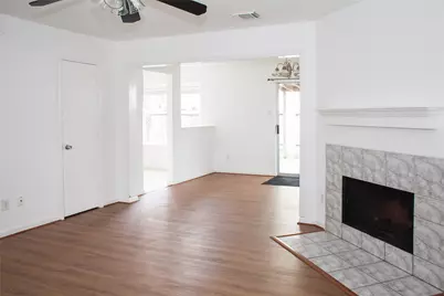 8910 Sage Place, Houston, TX 77071 - Photo 4