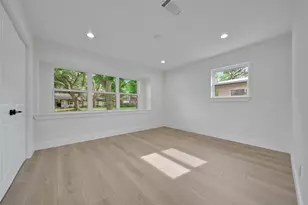 5102 Kinglet St, Houston, TX 77035 - Photo 28