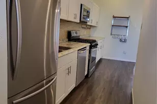 1226 W Gray St, Houston, TX 77019 - Photo 2