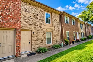 1403 Blalock Rd, Houston, TX 77055 - Photo 1