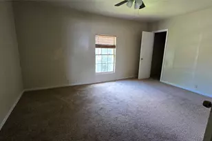 1403 Blalock Rd, Houston, TX 77055 - Photo 12