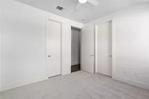 9609 Marlive Ln, Houston, TX 77025 - Photo 26