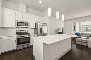 9609 Marlive Ln, Houston, TX 77025 - Photo 12