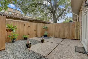 7433 Brompton St, Houston, TX 77025 - Photo 12