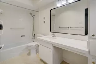 7433 Brompton St, Houston, TX 77025 - Photo 20