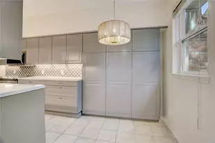 7433 Brompton St, Houston, TX 77025 - Photo 6