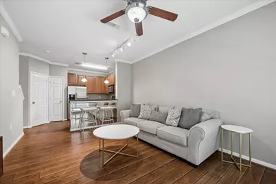 9200 Westheimer Road #1902, Houston, TX 77063 - Photo 4