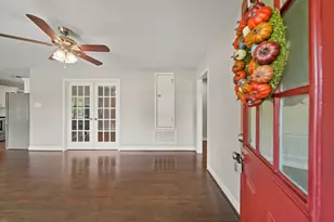 5705 Melody Ln, Dickinson, TX 77539 - Photo 2