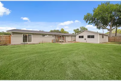 5705 Melody Lane, Dickinson, TX 77539 - Photo 24