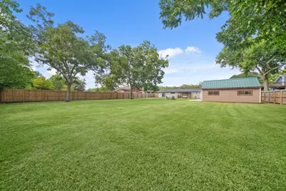 5705 Melody Lane, Dickinson, TX 77539 - Photo 22