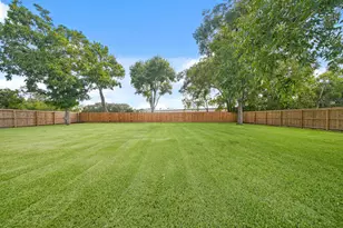 5705 Melody Ln, Dickinson, TX 77539 - Photo 18