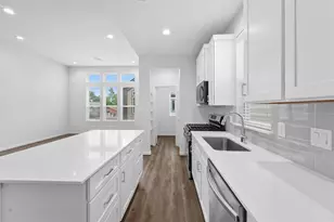 2110 Dewalt St, Houston, TX 77088 - Photo 6