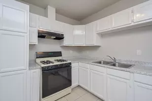 2117 Thonig Rd, Houston, TX 77055 - Photo 14