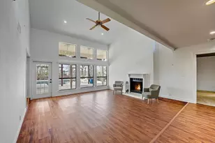 640 S College St, La Grange, TX 78945 - Photo 4