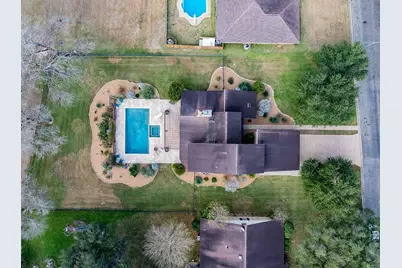 640 S College Street, La Grange, TX 78945 - Photo 24