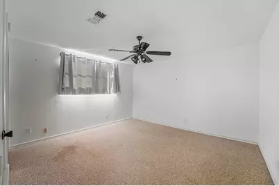 640 S College Street, La Grange, TX 78945 - Photo 18