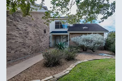 640 S College Street, La Grange, TX 78945 - Photo 2