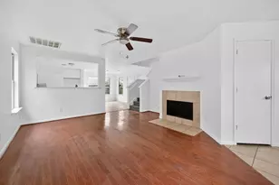 18914 Remington Mill Dr, Houston, TX 77073 - Photo 2