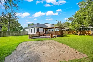 209 South St, Baytown, TX 77520 - Photo 22