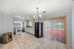 209 South St, Baytown, TX 77520 - Photo 8
