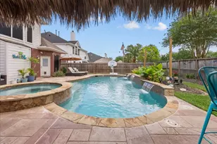 2128 Winding Springs Dr, League City, TX 77573 - Photo 46