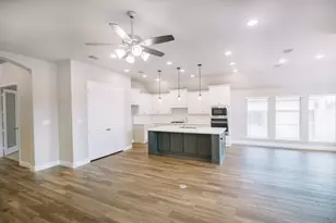 6927 Pondhawk Dr, Katy, TX 77493 - Photo 10