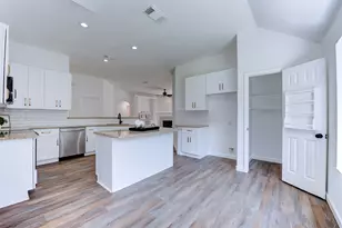 2402 Misty Falls Ct, Richmond, TX 77406 - Photo 10