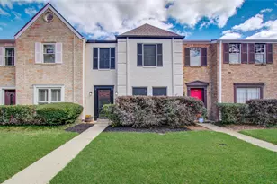 1147 Country Pl Dr, Houston, TX 77079 - Photo 1