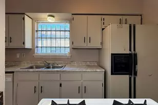 3619 Kilkenny Dr, Houston, TX 77047 - Photo 10