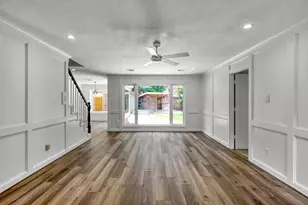 19 Postvine Ct, The Woodlands, TX 77381 - Photo 6