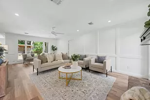 19 Postvine Ct, The Woodlands, TX 77381 - Photo 4