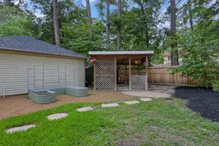 19 Postvine Ct, The Woodlands, TX 77381 - Photo 28