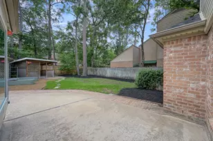 19 Postvine Ct, The Woodlands, TX 77381 - Photo 26