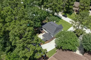 19 Postvine Ct, The Woodlands, TX 77381 - Photo 36