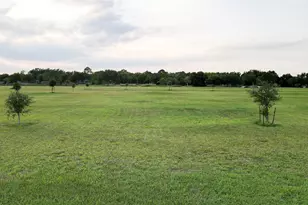 707 Earl St, El Campo, TX 77437 - Photo 1