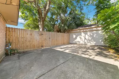 11426 Endicott Lane, Houston, TX 77035 - Photo 38