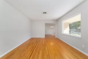 11426 Endicott Ln, Houston, TX 77035 - Photo 8