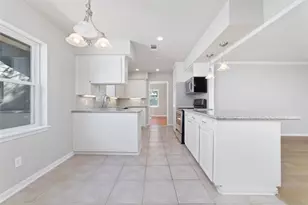 11426 Endicott Ln, Houston, TX 77035 - Photo 16