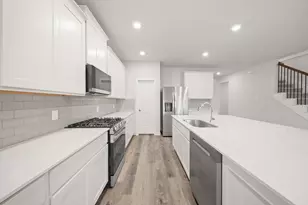 8104 Ocean Jasper Ln, Texas City, TX 77591 - Photo 8