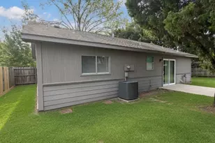 12234 Lambeth Palace Dr, Houston, TX 77066 - Photo 18