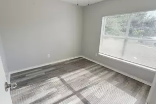 12234 Lambeth Palace Dr, Houston, TX 77066 - Photo 8