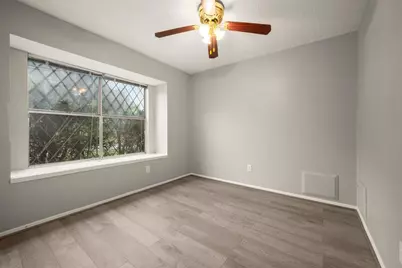 302 Foxtail Court, League City, TX 77573 - Photo 20