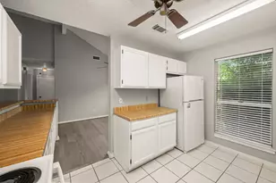 302 Foxtail Ct, League City, TX 77573 - Photo 18